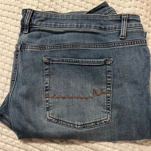 22W Long Maurice’s M mid rise jeans